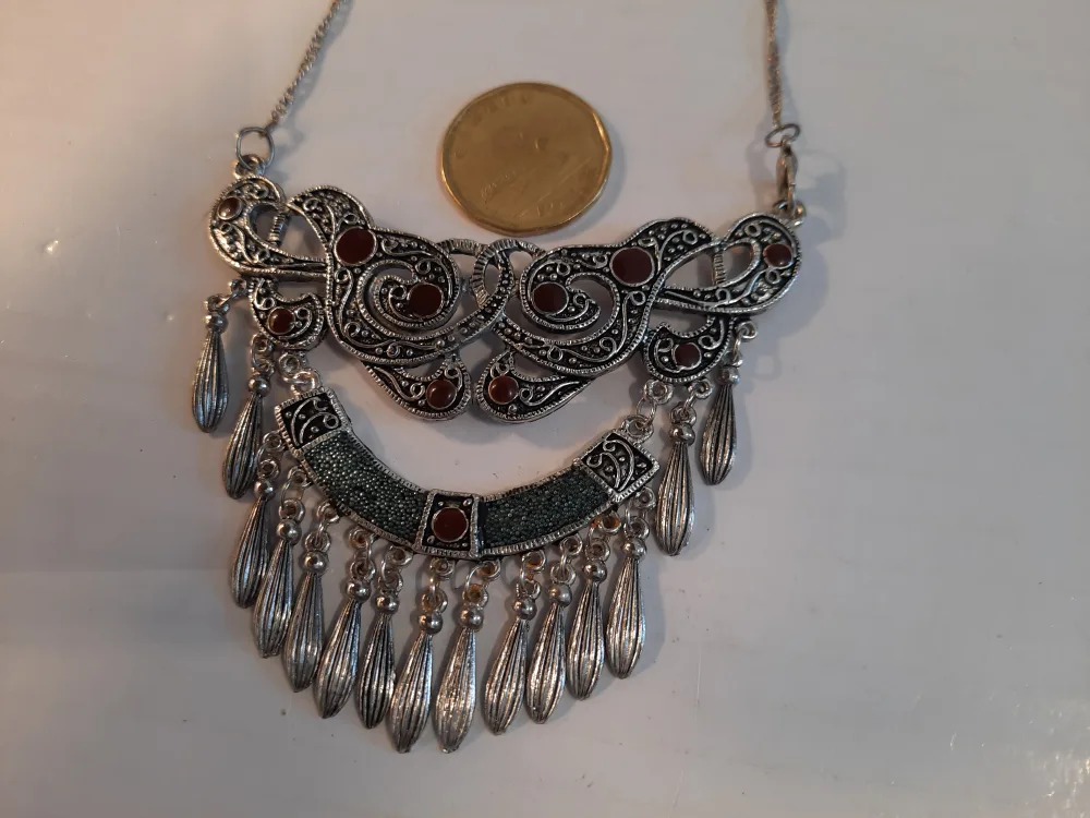 Silver-tone Statement Necklace image indicator(5)