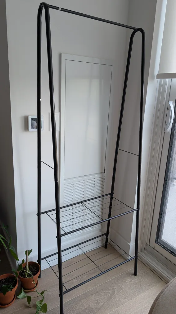 Black Metal Clothes Rack image indicator(2)