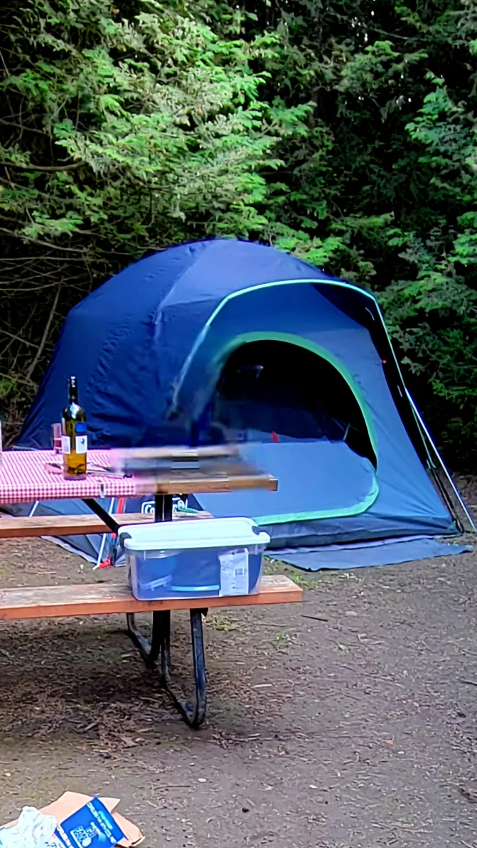 Camping kit- (Tent+bbq +matress) thumbnail