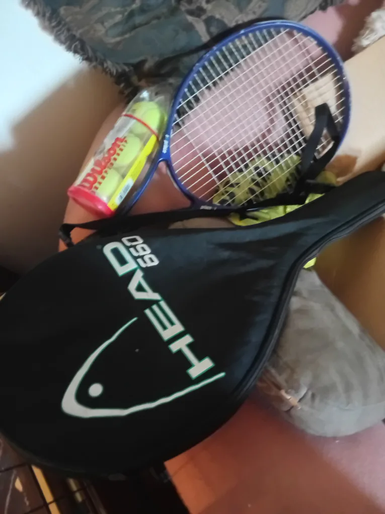 HEAD Tennis Racket with Case + Wilson Balls thumbnail