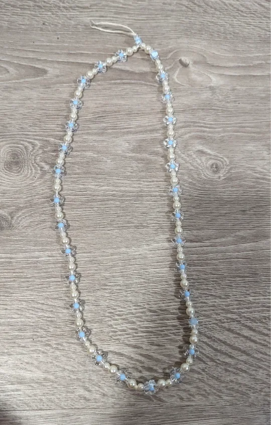 Pearl and Blue Flower Beaded Phone Loop thumbnail