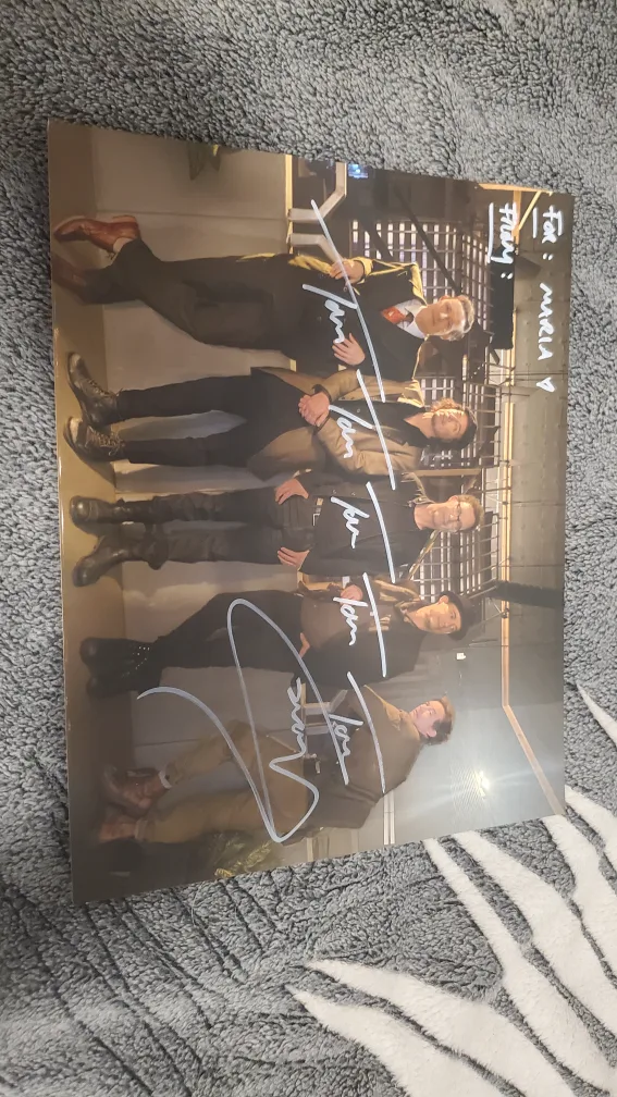 Signed Photo of Tom Cavanaugh thumbnail