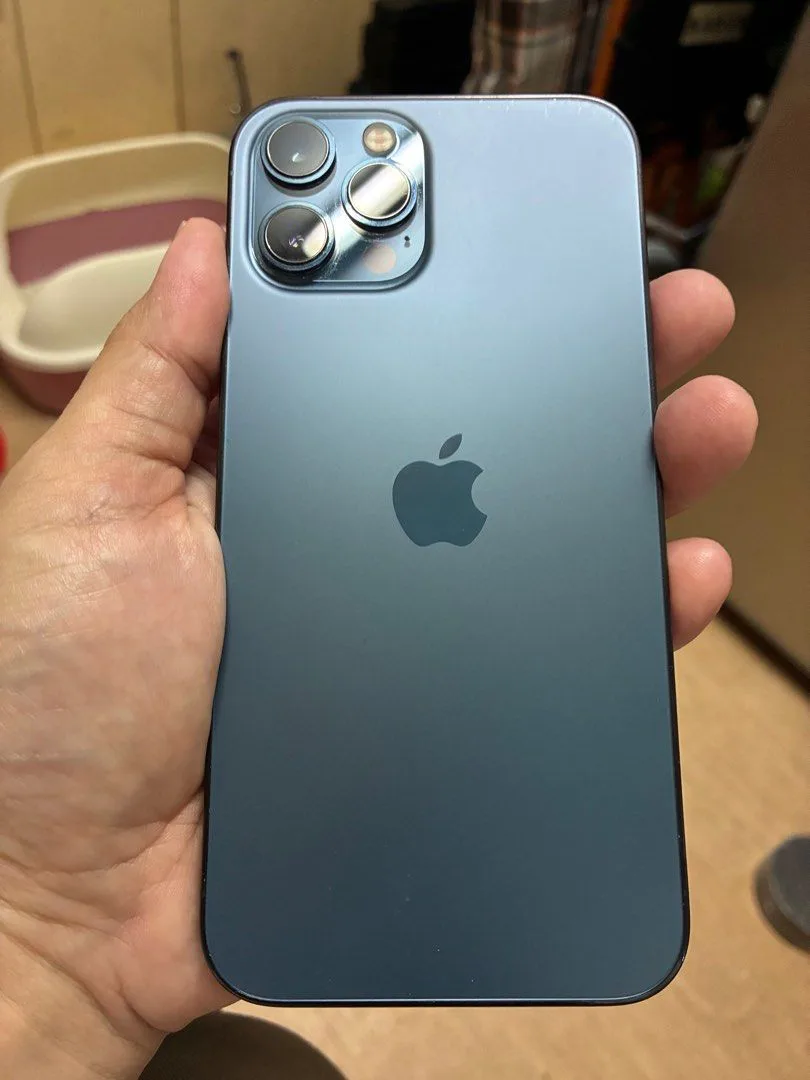 iPhone 12 Pro Max 128Gb Unlocked thumbnail
