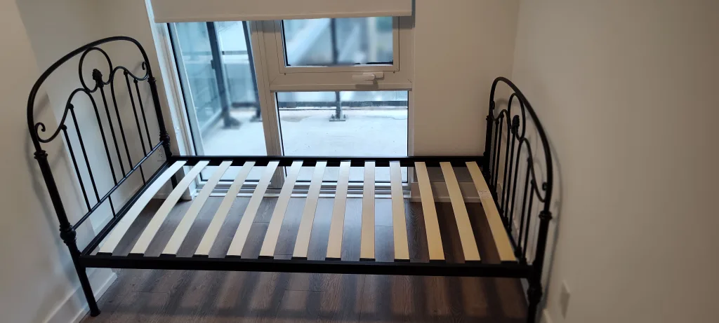 Black Metal Bed Frame image indicator(8)