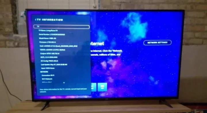 VIZIO 58" 4K HDR Smart TV thumbnail