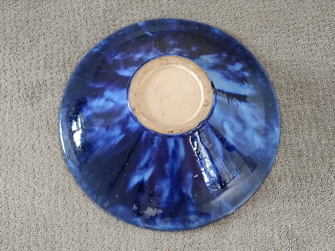 Large Decorative Glazed Pottery Fruit Bowl / Centerpiece Decor image indicator(6)