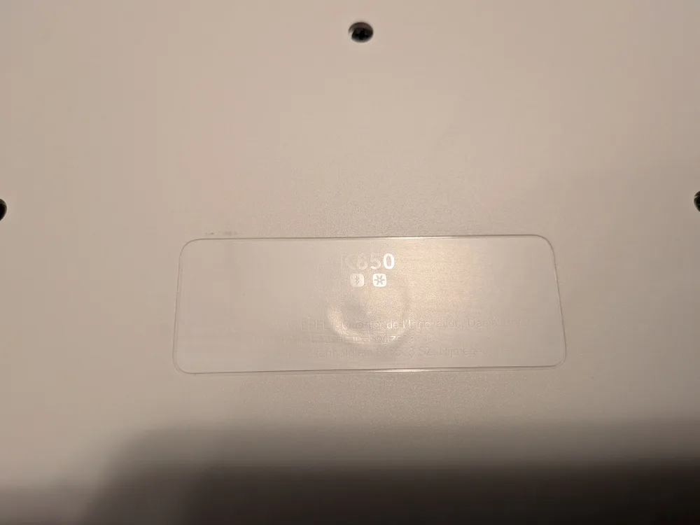 Logitech K850 Bluetooth/Unified Keyboard image indicator(3)