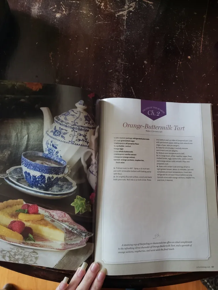 Victoria Classics Fall Baking Magazine image indicator(2)