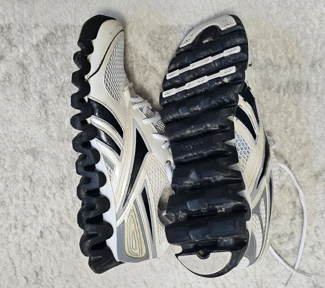 Reebok ZigTech White/Black - Men's US 10 thumbnail