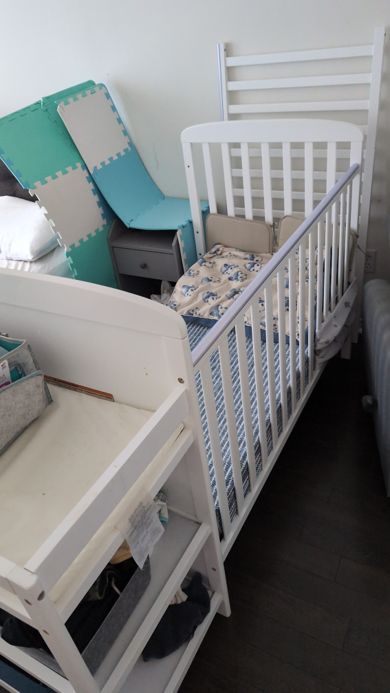 Dream On Me Crib with changing table + Mattress - photo 2