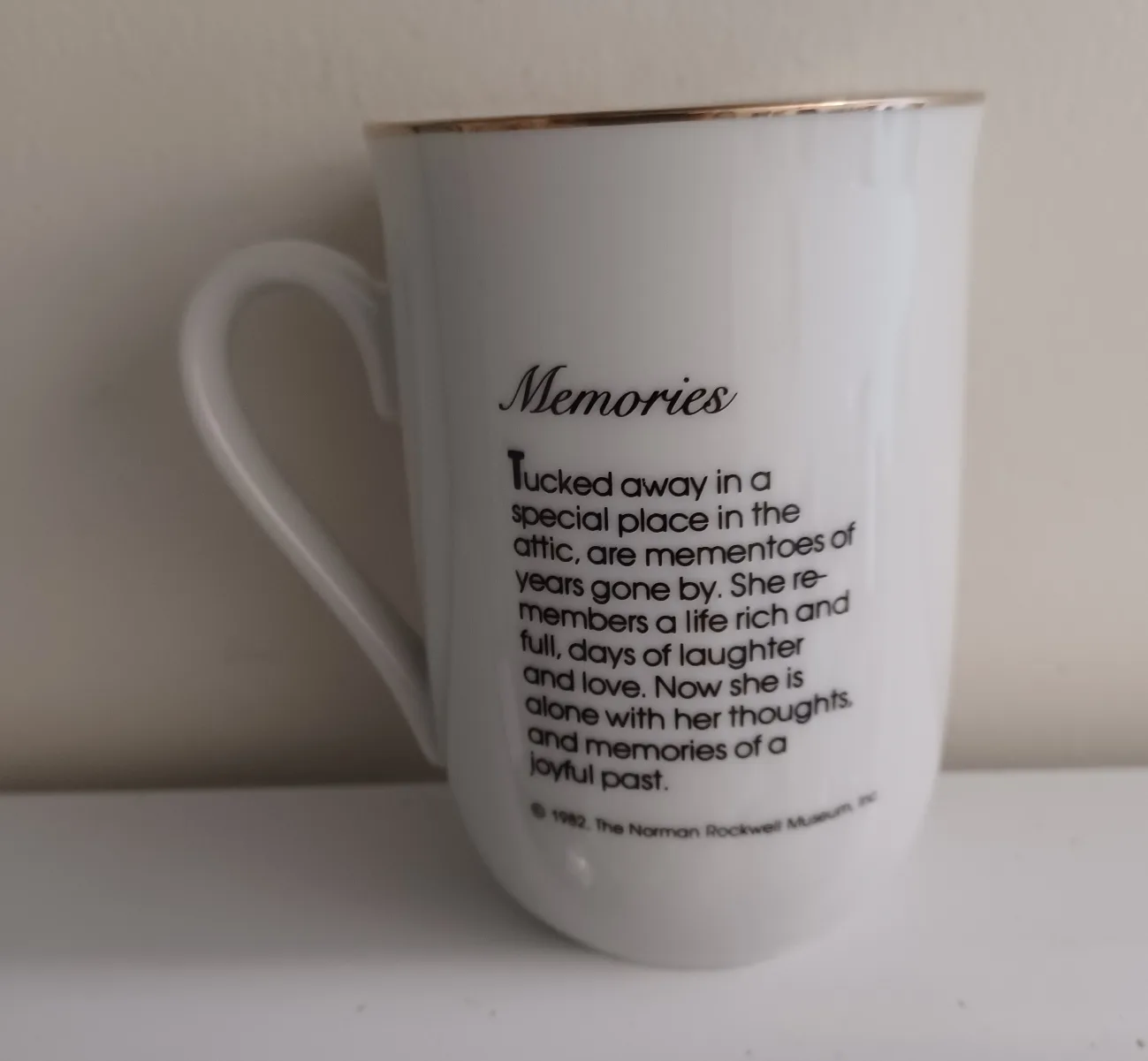 Set of 4 Vintage Gold rimmed Norman Rockwell Collector's mugs image indicator(3)