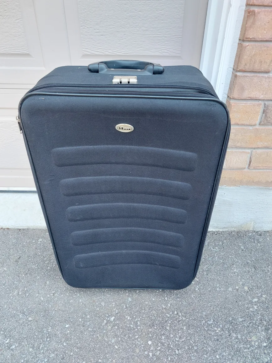 Ika Black Rolling Suitcase thumbnail