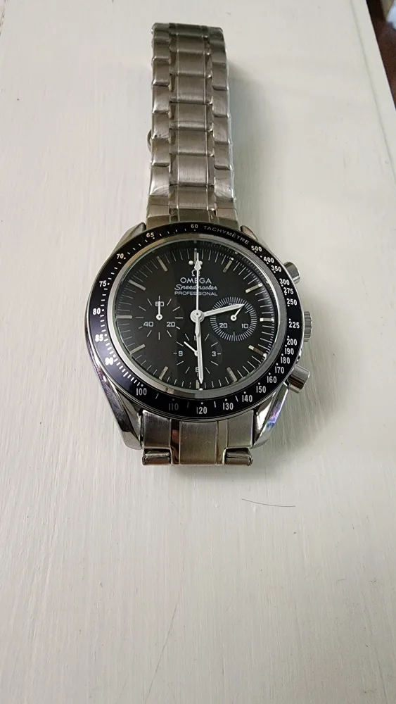 speedmaster professional quartz thumbnail