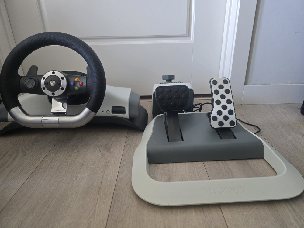 Official Microsoft Xbox 360 Wireless Racing Wheel & Games $10+ - photo 4