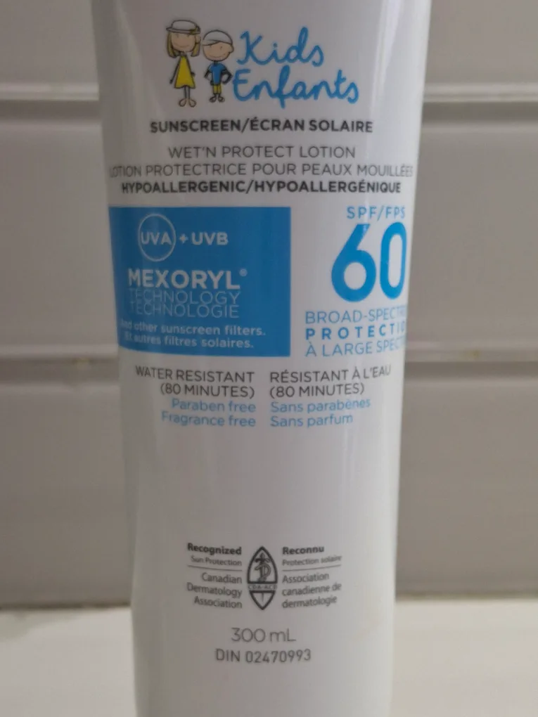 Garnier Ombrelle Kids SPF 60 Sunscreen Lotion 300mL image indicator(5)