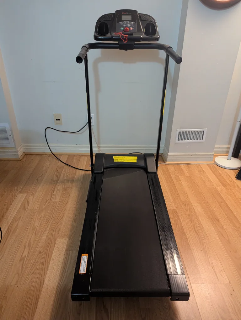 Treadmill - Fitness Reality Treadmill - Good Condition image indicator(2)