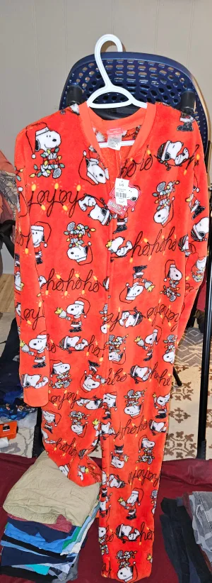 Snoopy L/G One Piece Pajamas - New with Tags! image indicator(2)