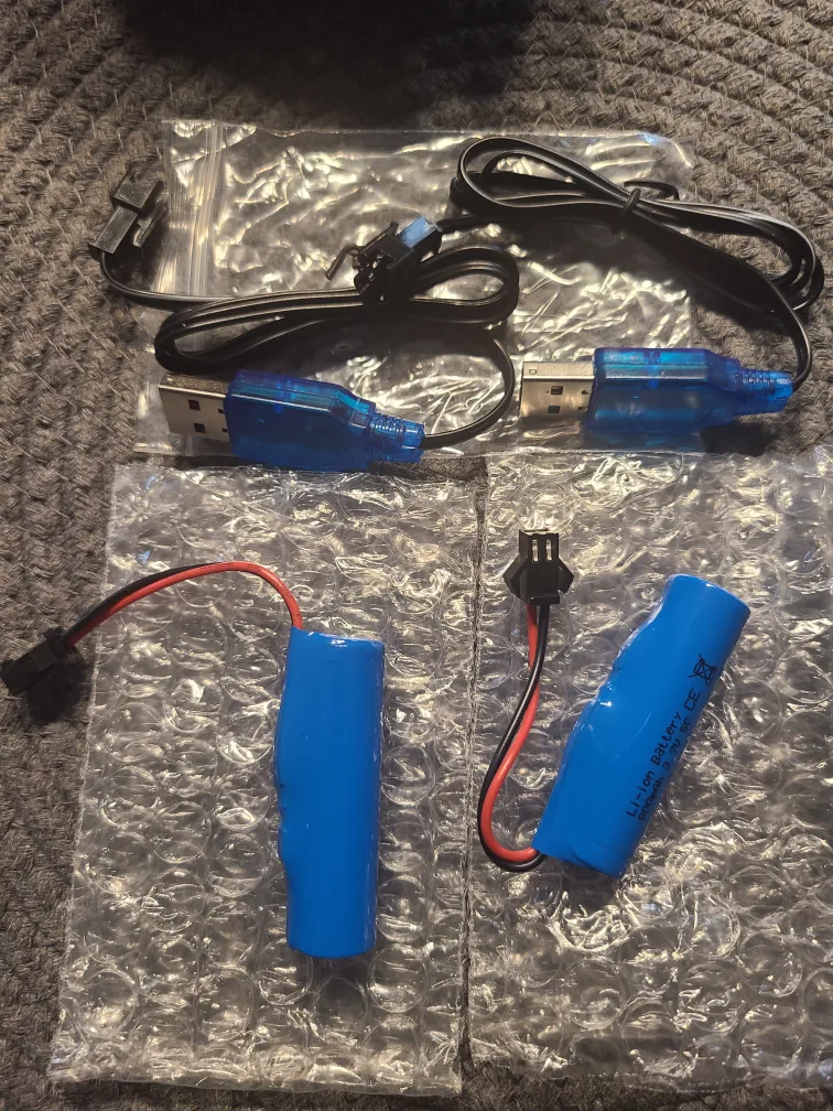 VICMILE 3.7V 800mAh Li-ion Battery 2-Pack thumbnail