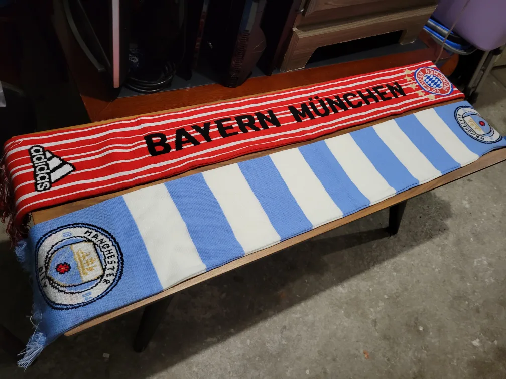 Adidas Bayern Munich & Man City Scarves thumbnail