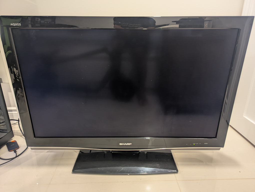 Sharp Aquos LC-42D62U 42" LCD TV
