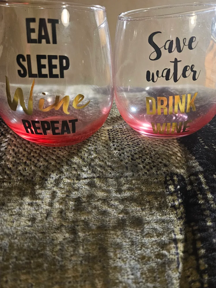 Wine Glasses (Set of 2) thumbnail