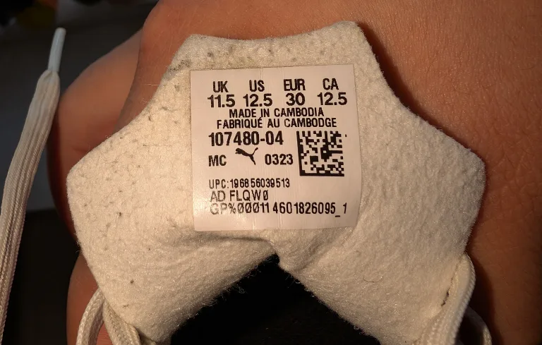 KIDS SOCCER CLEATS image indicator(2)