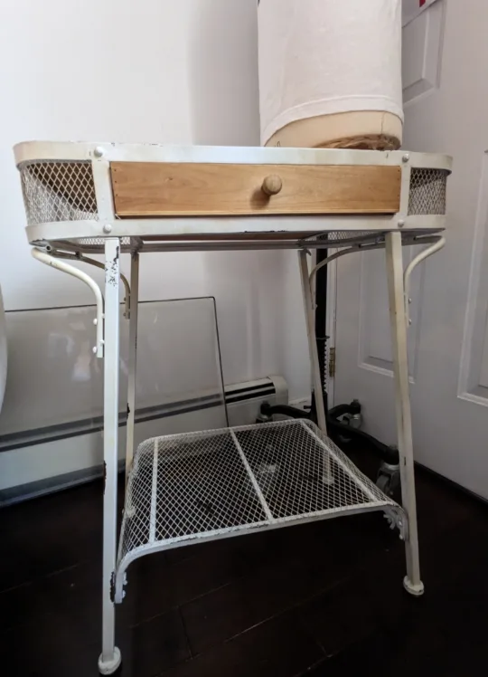 Urban outfitters Vintage Style Desk/Table💚 thumbnail