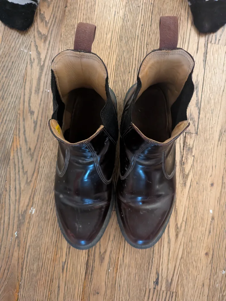 Dr. Martens Chelsea Boots - Dark Brown thumbnail