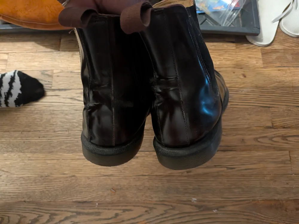 Dr. Martens Chelsea Boots - Dark Brown image indicator(4)