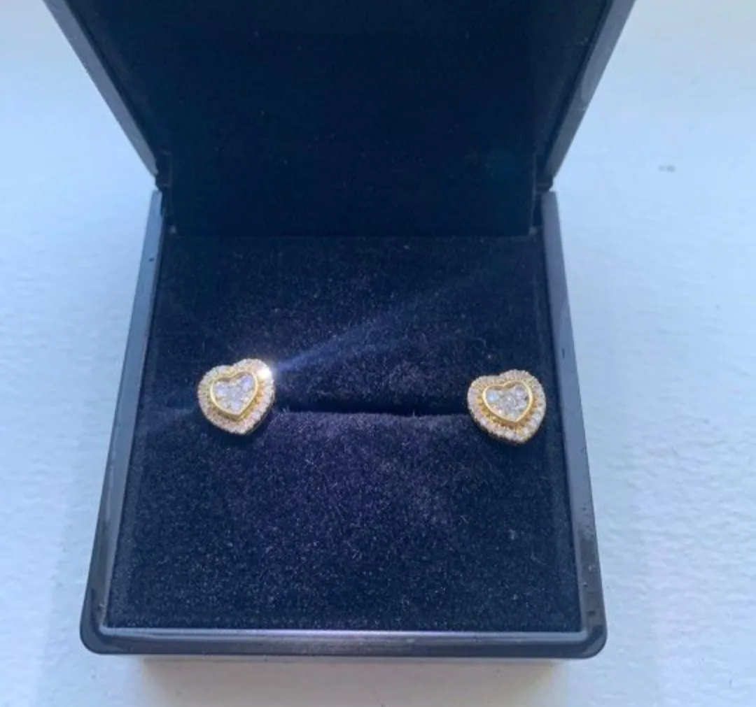 10 gold earrings thumbnail
