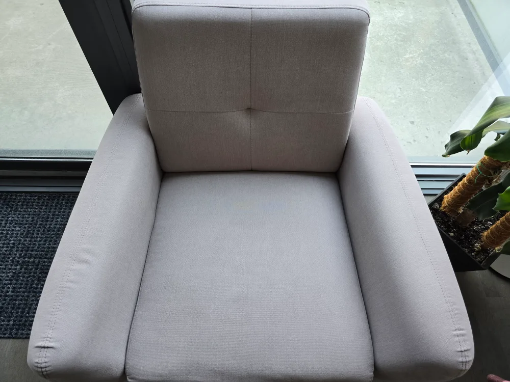 Beige Armchair - Comfy & Stylish image indicator(5)