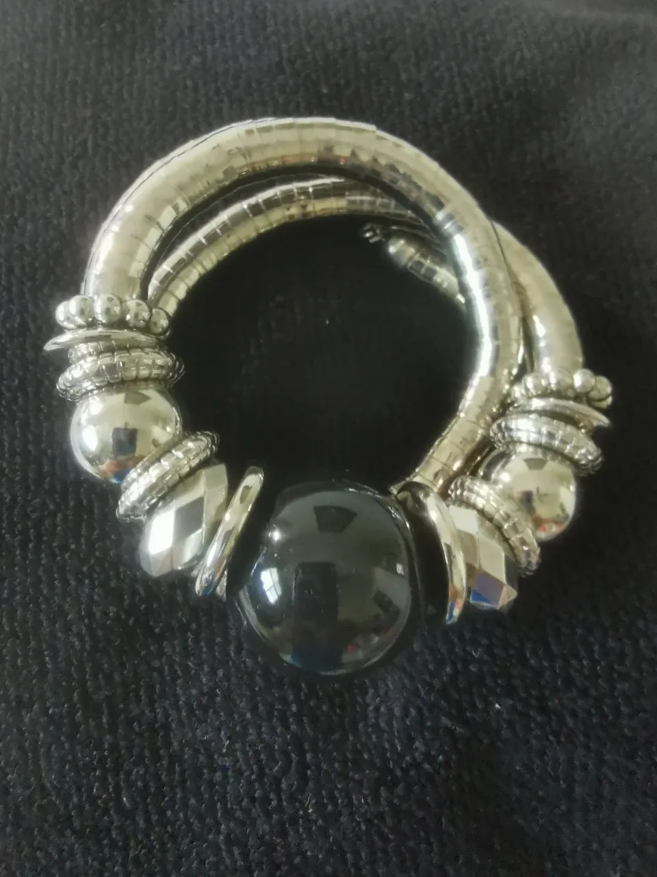Silver Tone Bracelet with Black Bead thumbnail