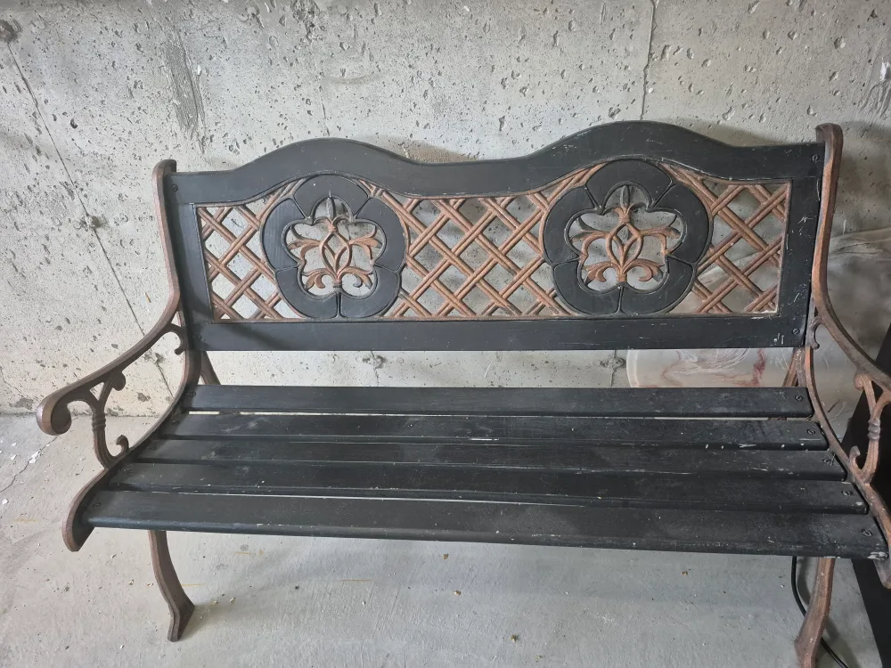 Outdoor Metal Garden Bench thumbnail