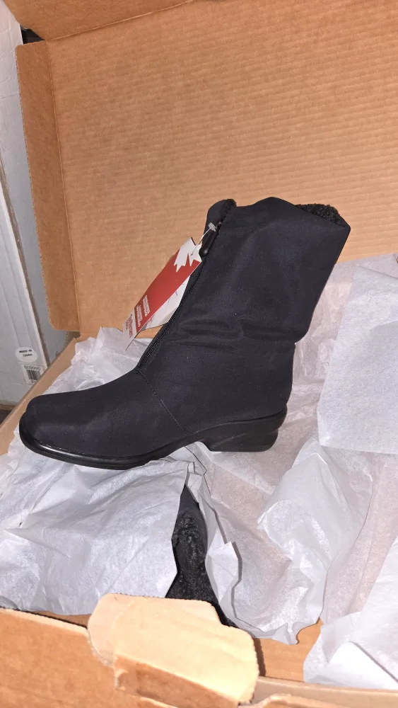 New Canada Weather Gear Black Winter Boots thumbnail