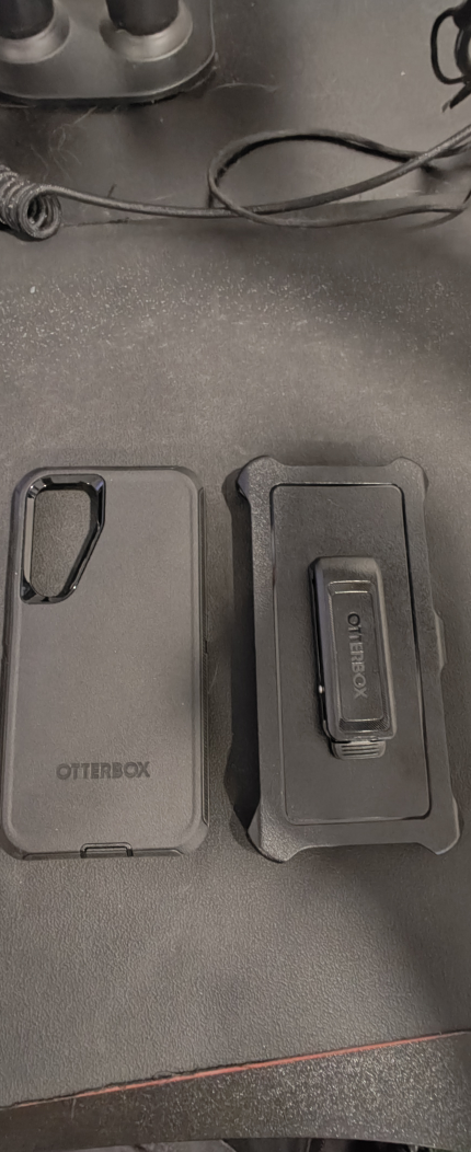 Samsung Galaxy S24+ Plus OtterBox Defender Case