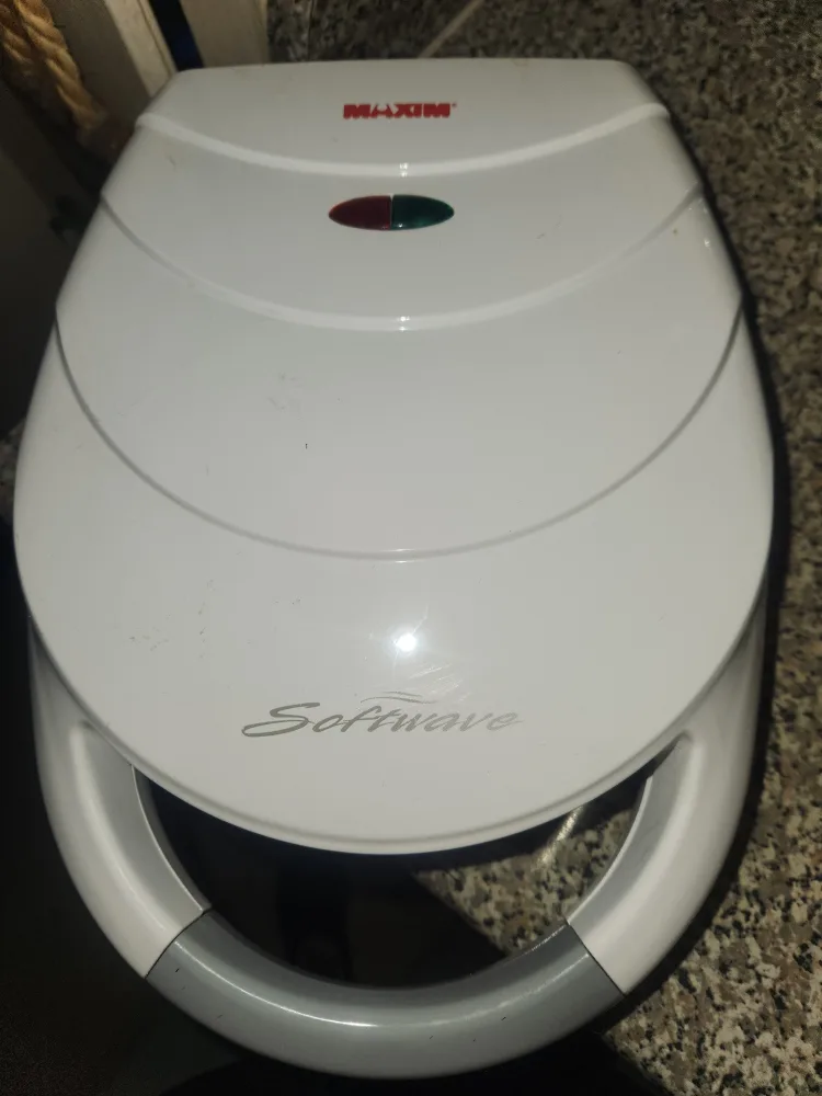 Maxim Softwave Waffle Maker thumbnail
