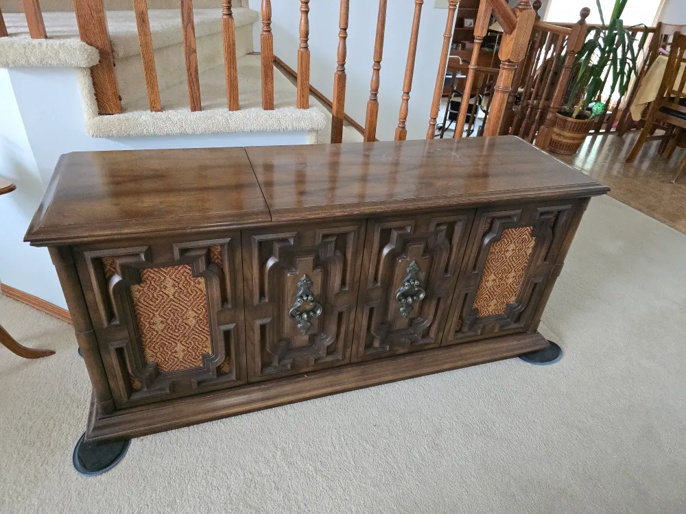 Motorola Solid State Stereophonic High Fidelity Console thumbnail