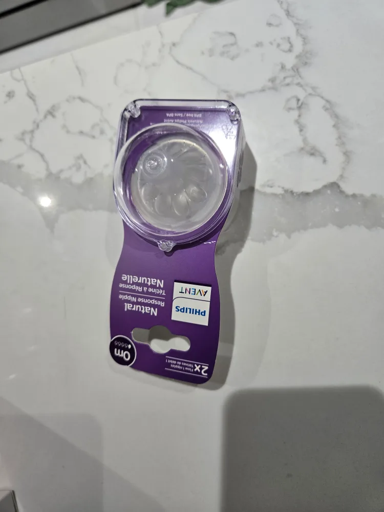 New Philips Avent Natural Response Nipple 0m+ image indicator(2)