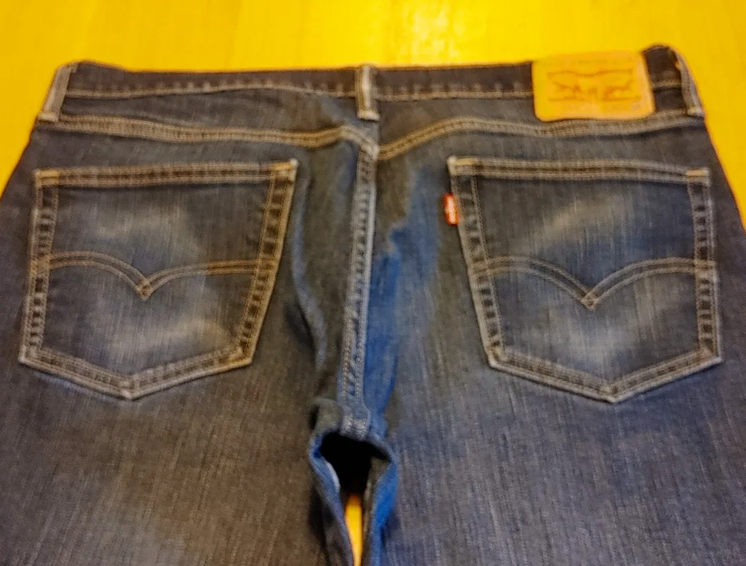 Levi's Red Tab Jeans image indicator(3)