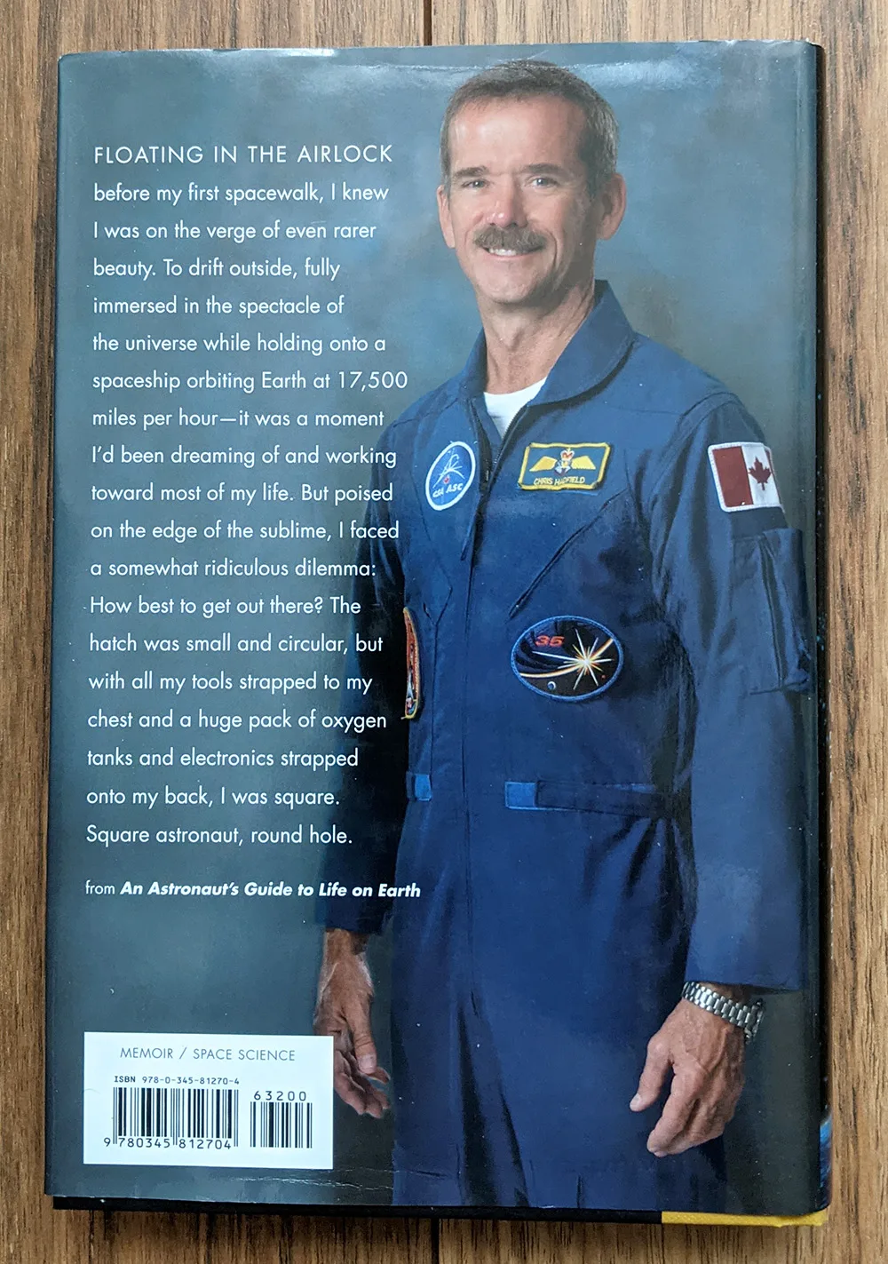 Chris Hadfield - An Astronaut's Guide To Life On Earth image indicator(2)