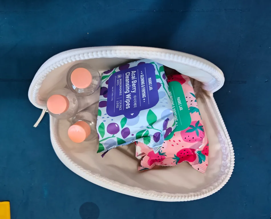 Collin White Cosmetic Bag with Wipes & Bottles 🧡💖 image indicator(2)