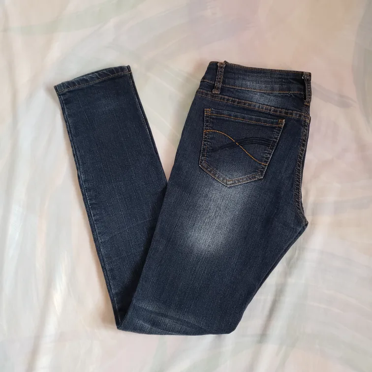 Dark Wash Low Rise Skinny Jeans thumbnail
