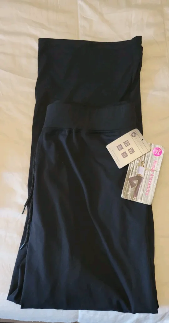 Royal Alexandra Black Yoga Pants - Size XL image indicator(3)