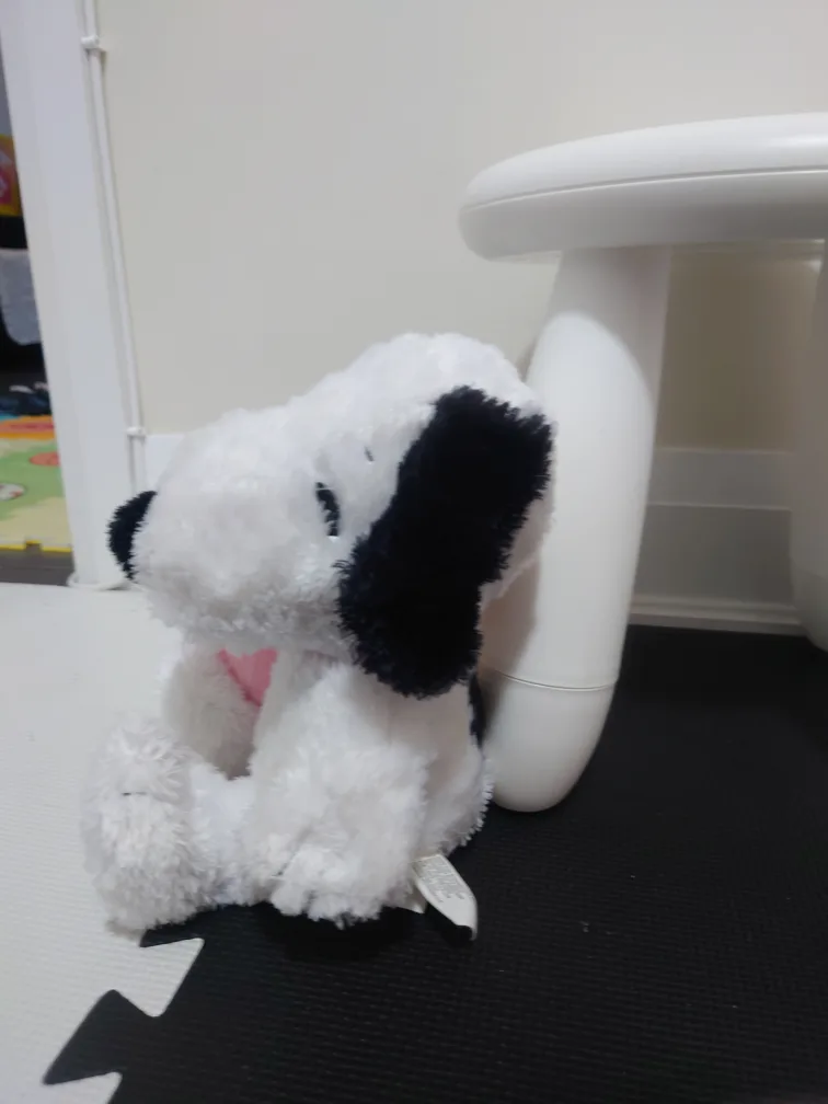 Snoopy Plush Toy with Heart image indicator(2)