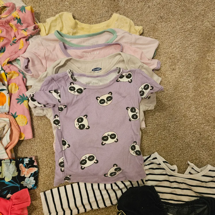 Mixed Baby Clothes Bundle image indicator(2)