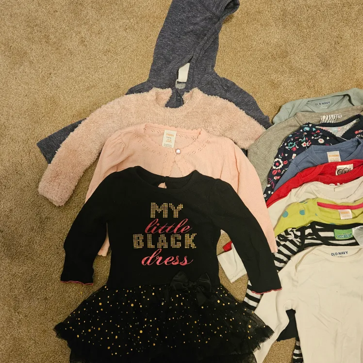 Mixed Baby Clothes Bundle image indicator(7)