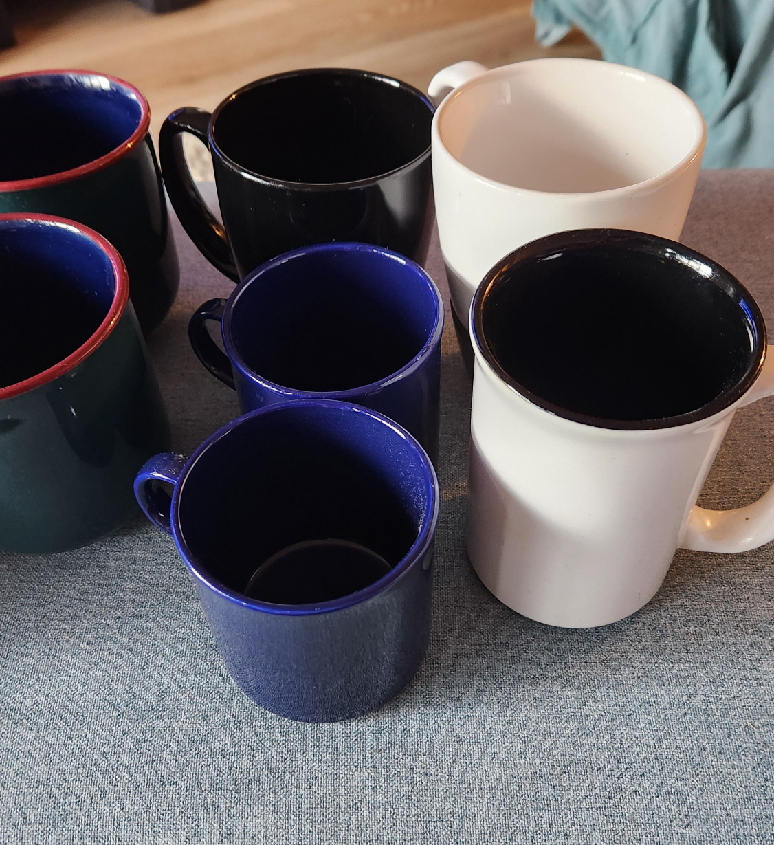 Assorted Colourful Ceramic Mugs 10pcs - photo 3