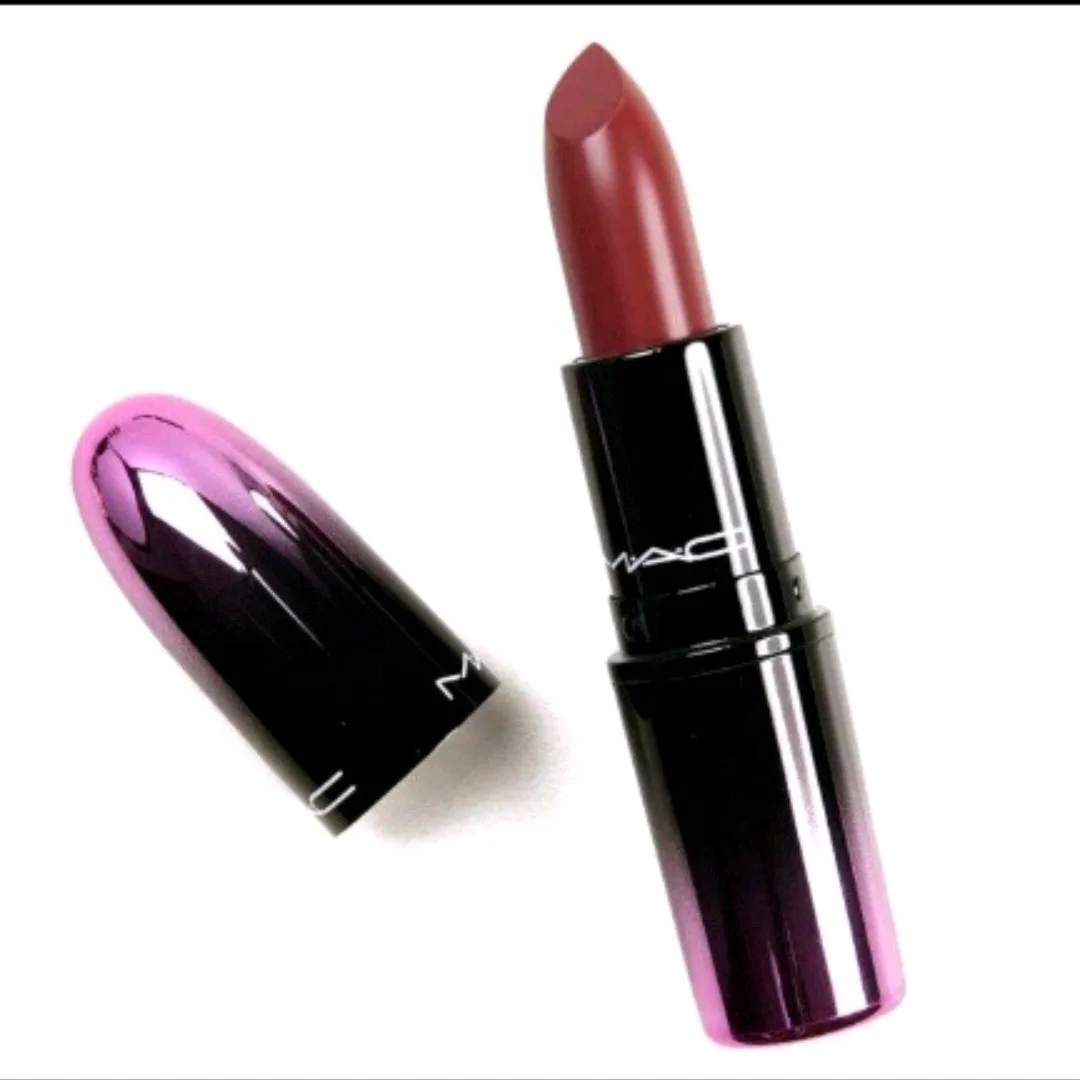🇨🇦 New MAC Love Me Lipstick - Bated Breath image indicator(5)