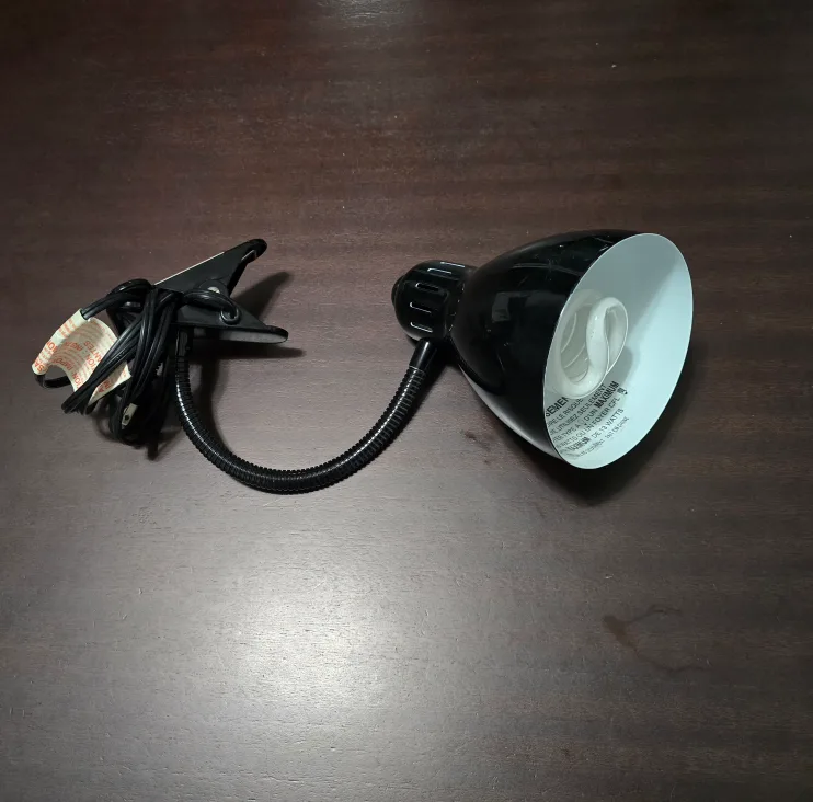 Clip-on Desk Lamp - Black image indicator(3)