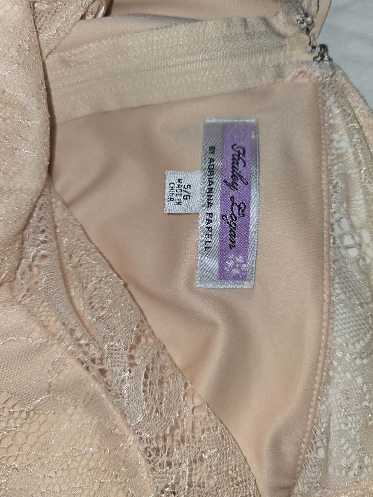 Adrianna Papell Halter Logan Dress - Size 5/6 - photo 5